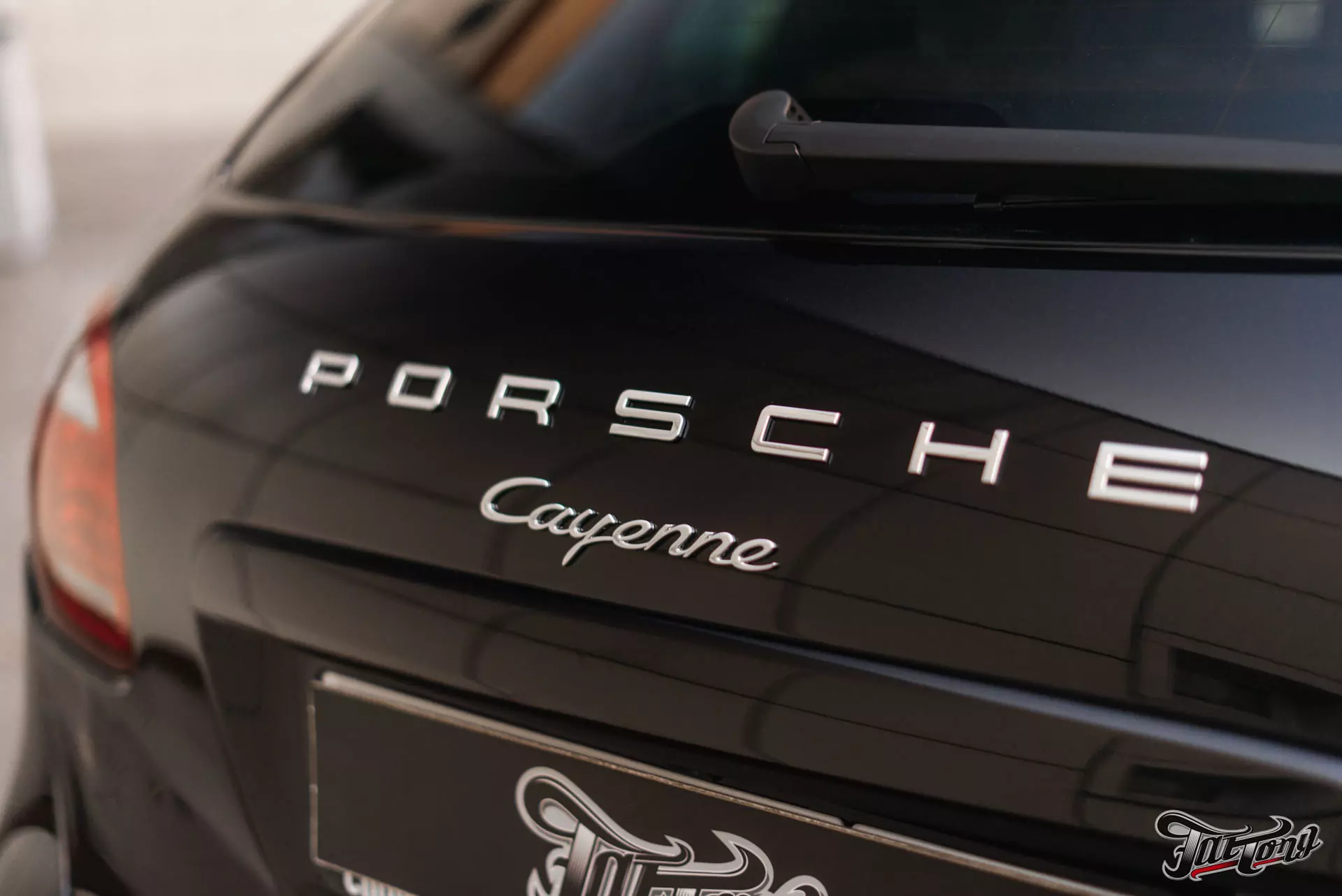 Porsche Cayenne. Полировка+химчистка+покрытие керамикой